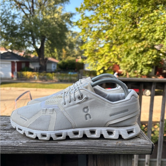 On Cloud Tec Shoes White Size 9 Women's Swiss Engineering 59.98373 Cloud - Picture 1 of 7